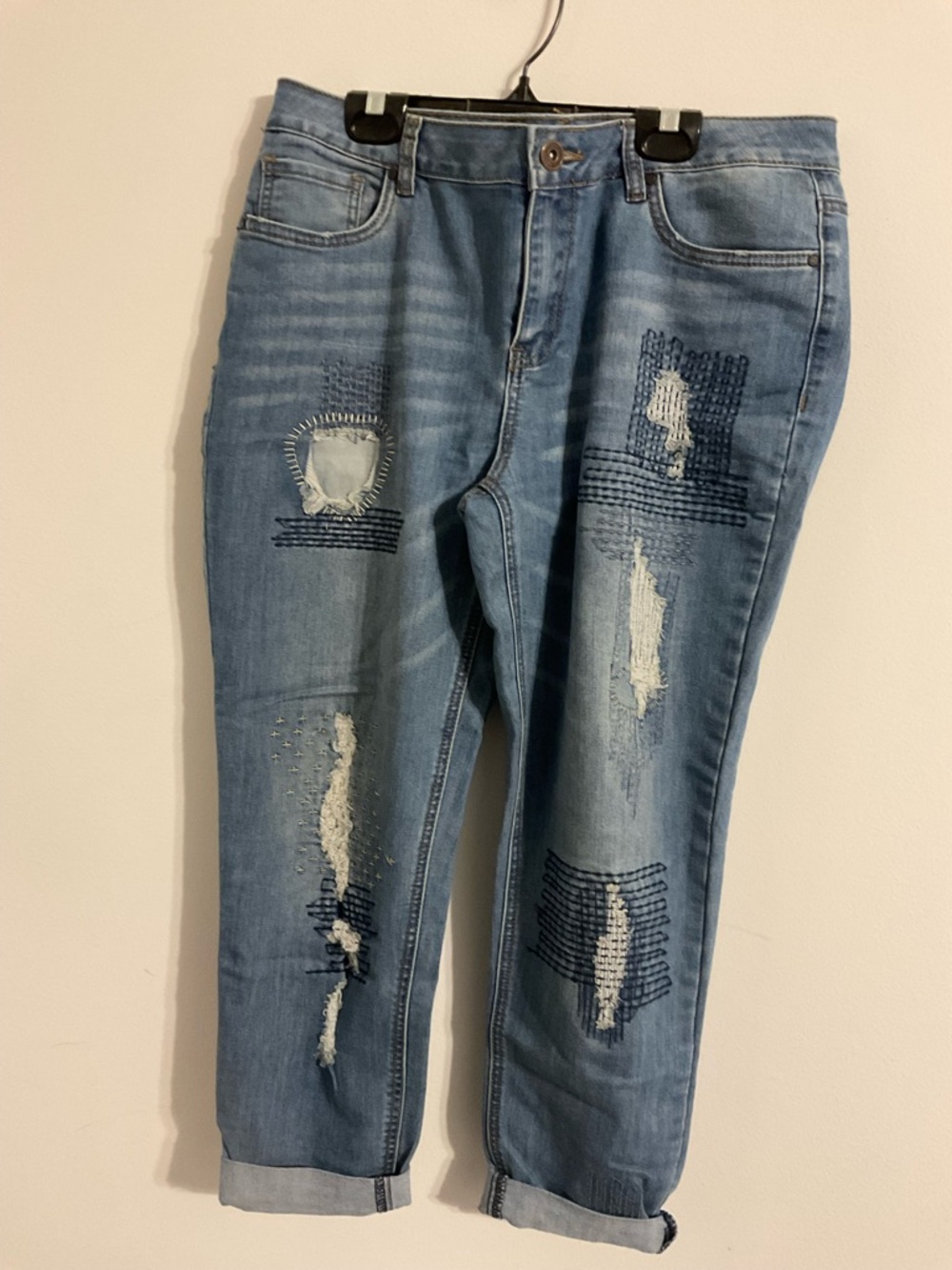 Indigo Thread Light Wash Boyfriend Jeans Distressed Patchwork Sz 8